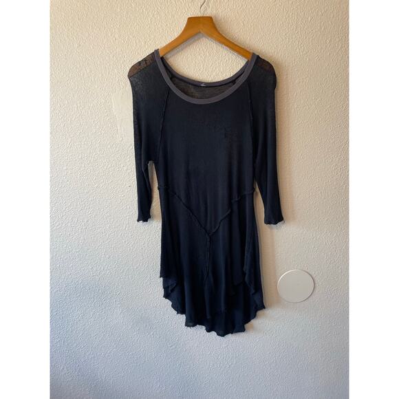 Free People Black Knit Handkerchief Hem Crew Neck 3/4 Sleeve Tee Size XS - Picture 2 of 12